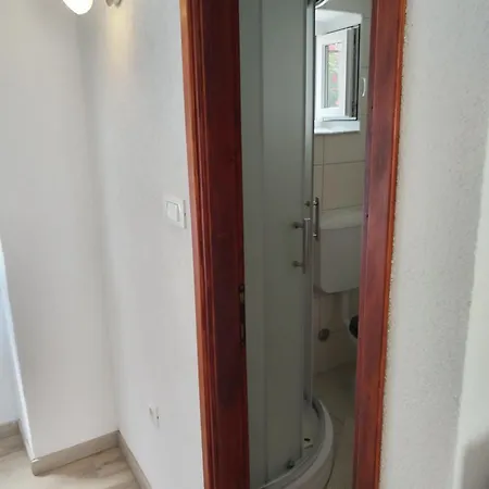 Apartament Nevija *