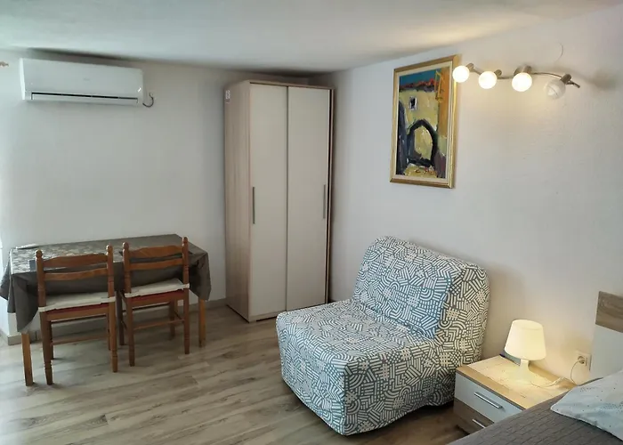 Nevija Apartment *