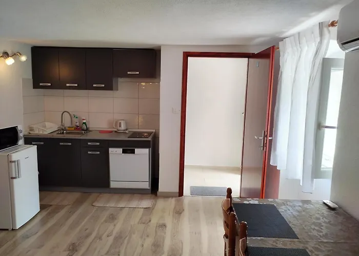 Nevija Apartment Valun