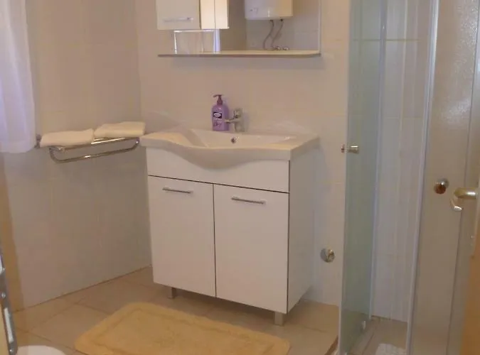 Apartment Nevija Valun