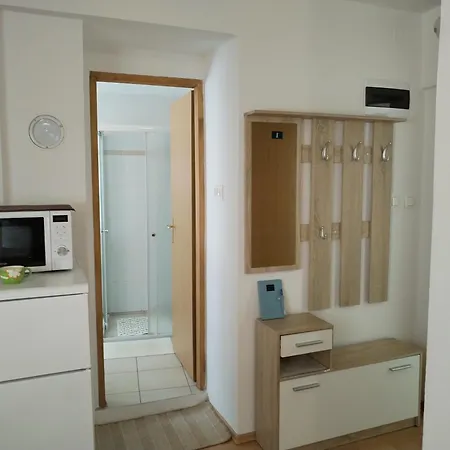 Nevija Apartment *