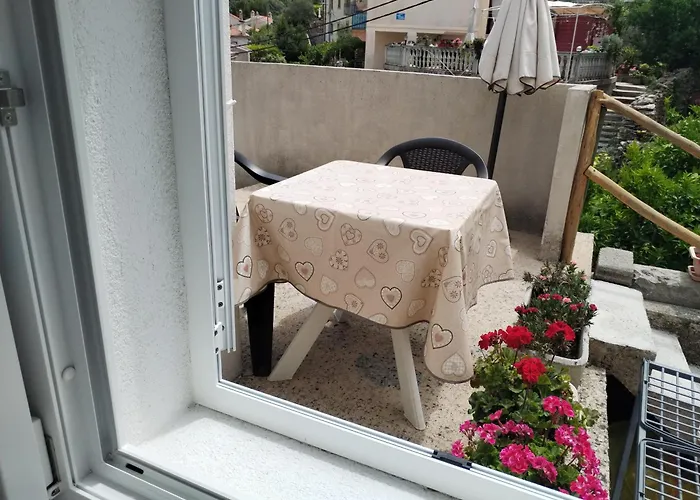 Nevija Apartman *